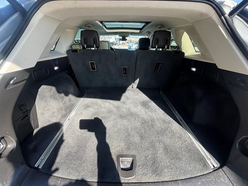 Used 2018 Cadillac XT5 Premium Luxury image 17