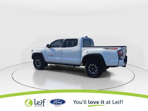 Used 2023 Toyota Tacoma TRD Off-Road image 6