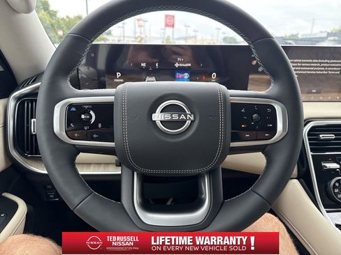 New 2025 Nissan Armada Platinum Reserve image 12