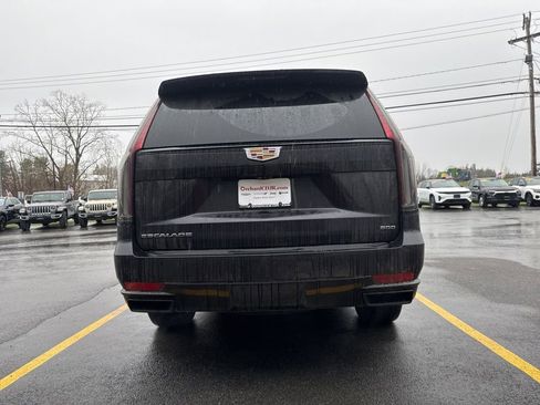Used 2022 Cadillac Escalade Sport Platinum AWD/4WD image 5