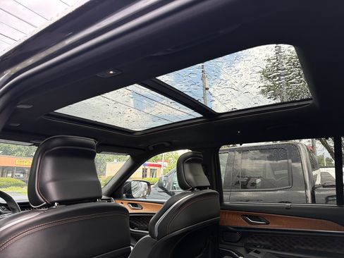 Used 2021 Jeep Grand Cherokee L Summit AWD/4WD image 30