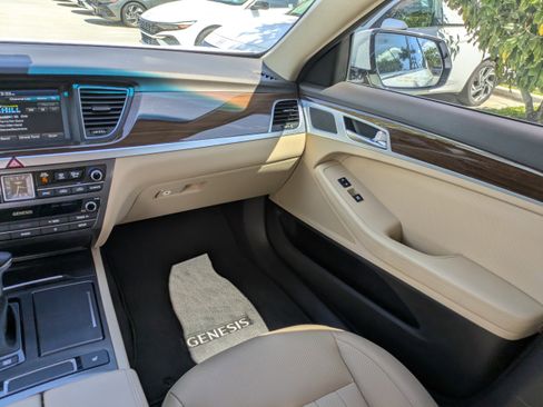 Used 2019 Genesis G80 3.8 image 15