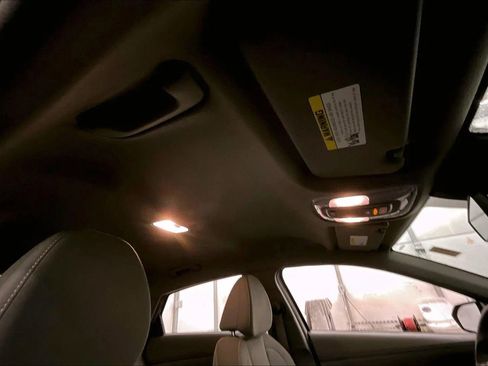 Used 2022 Hyundai Elantra SEL w/ Cargo Package image 21