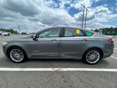 Used 2013 Ford Fusion SE FWD image 5