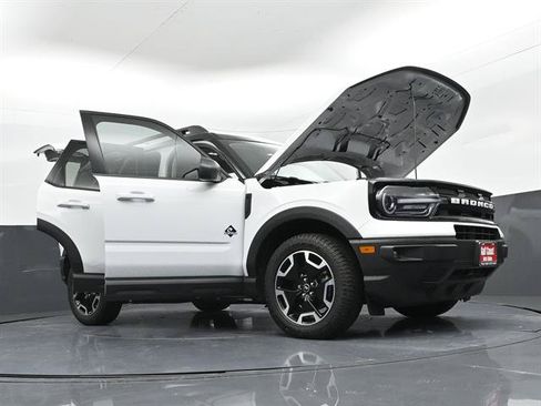 Used 2023 Ford Bronco Sport Outer Banks w/ Tech Package AWD/4WD image 46