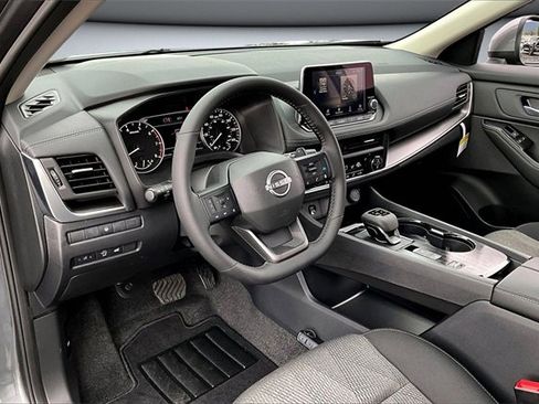 New 2026 Nissan Rogue SV image 7