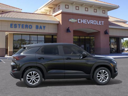 New 2026 Chevrolet TrailBlazer LS FWD image 29