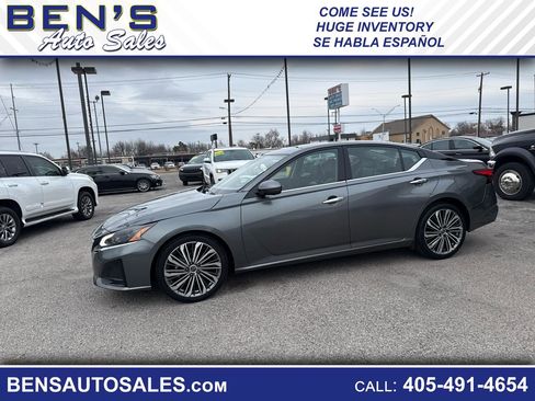 Used 2023 Nissan Altima 2.5 SL image 1
