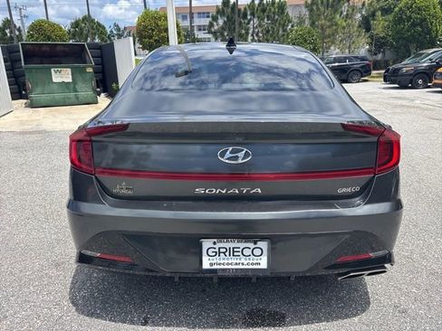 Used 2021 Hyundai Sonata SEL w/ Convenience Package image 3