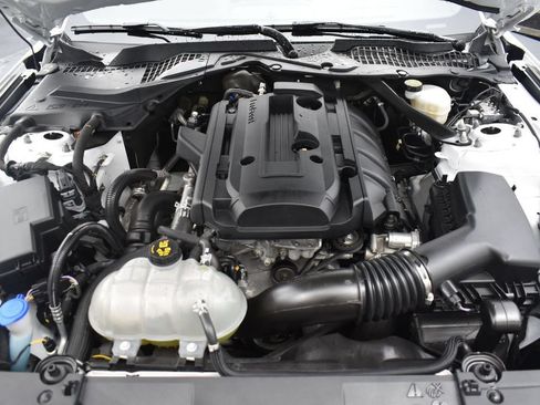 Used 2021 Ford Mustang Convertible w/ Equipment Group 101A RWD image 8