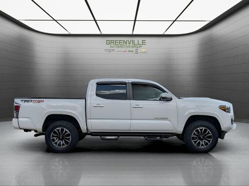 Used 2023 Toyota Tacoma TRD Sport w/ TRD Premium Sport Package AWD/4WD image 9