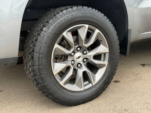 Used 2020 Chevrolet Silverado 1500 RST AWD/4WD image 25