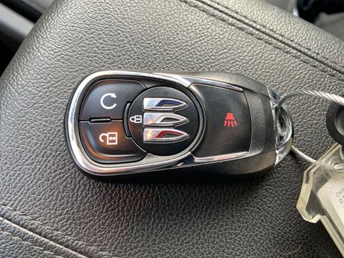 Used 2025 Buick Encore GX Preferred image 22