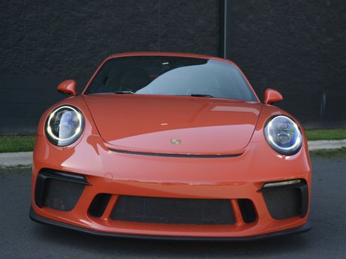 Certified 2018 Porsche 911 GT3 image 10