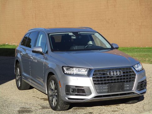 Used 2018 Audi Q7 3.0T Prestige w/ Prestige Package image 9