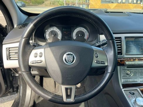 Used 2011 Jaguar XF Premium RWD image 19