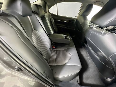 Used 2022 Toyota Camry SE image 24