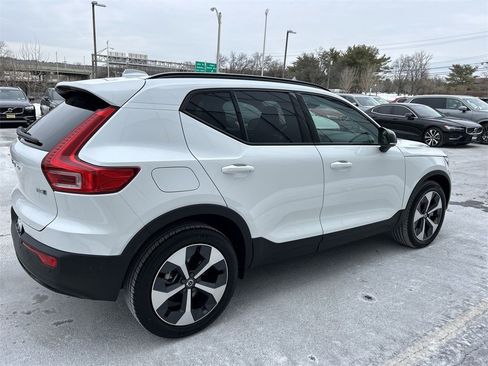 New 2026 Volvo XC40 B5 Plus w/ Protection Package Premier image 9