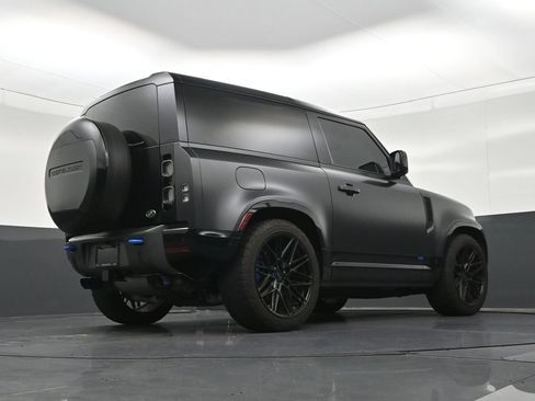 Used 2023 Land Rover Defender 90 V8 AWD/4WD image 26