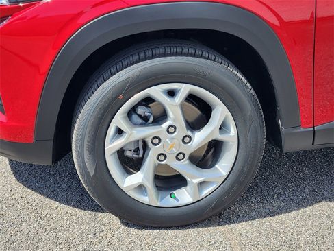 New 2026 Chevrolet Trax LS w/ LS Convenience Package image 8