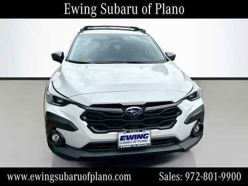 Used 2024 Subaru Crosstrek 2.5i Limited AWD/4WD image 2