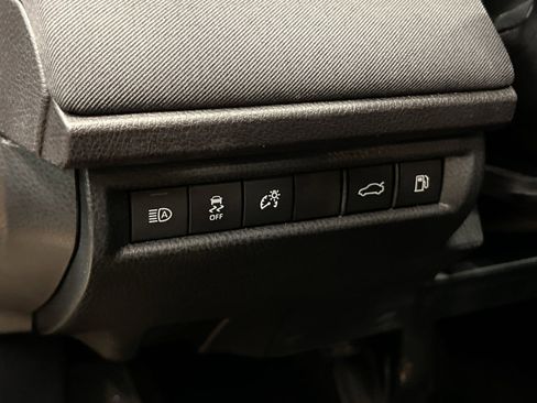 Used 2025 Toyota Camry LE image 26