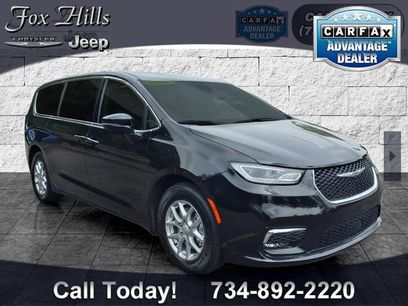 Certified 2026 Chrysler Pacifica Select