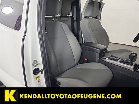 Used 2017 Toyota Tacoma SR5 image 22