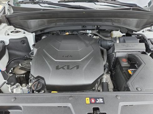 Used 2025 Kia Telluride S FWD image 24
