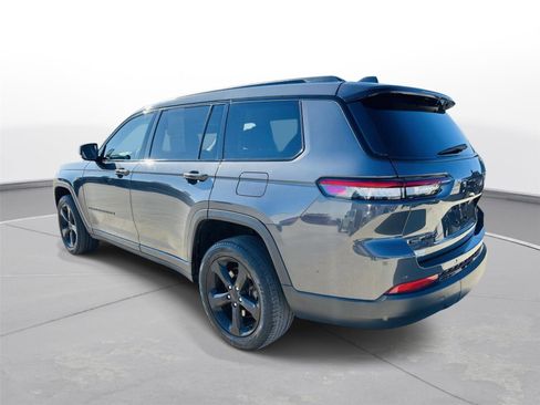 Used 2023 Jeep Grand Cherokee L Limited w/ Black Appearance Package image 41