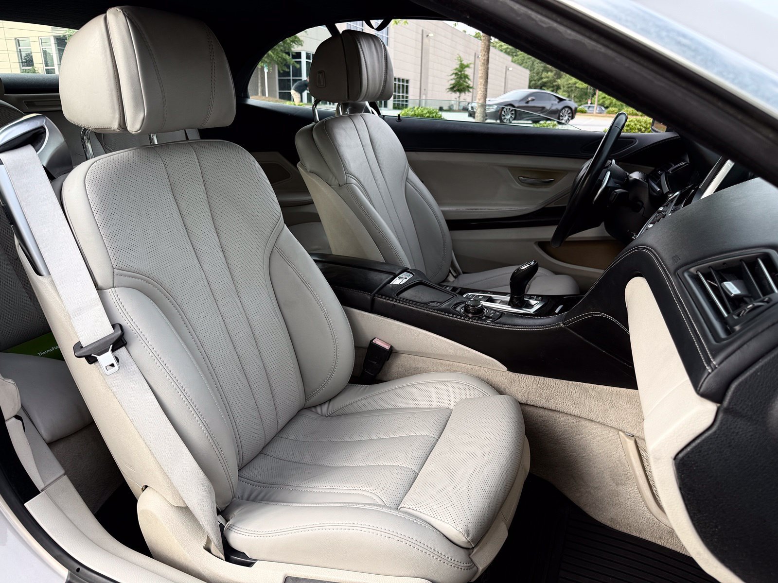 Used 2012 BMW 650i Convertible w/ Driver Assistance Pkg RWD image 35