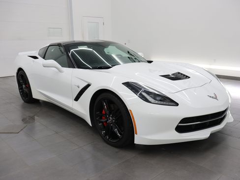 Used 2015 Chevrolet Corvette Stingray Coupe w/ 3LT Preferred Equipment Group RWD image 2