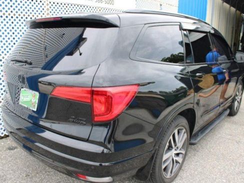 Used 2017 Honda Pilot Elite image 4
