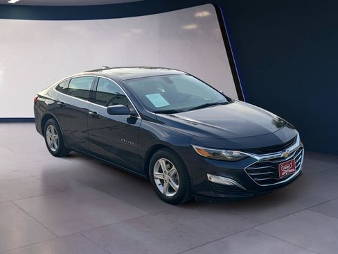 Used 2022 Chevrolet Malibu LS FWD image 7