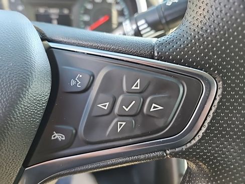 Used 2025 Chevrolet Malibu LT image 14