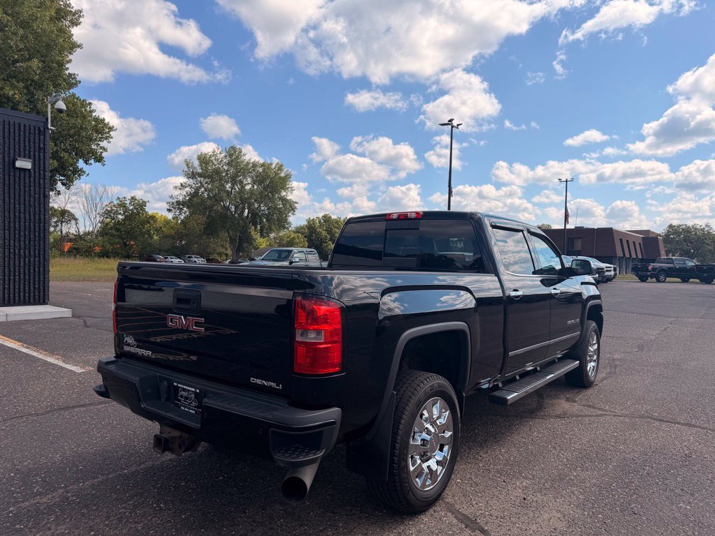 Used 2016 GMC Sierra 2500 Denali w/ Duramax Plus Package AWD/4WD image 5