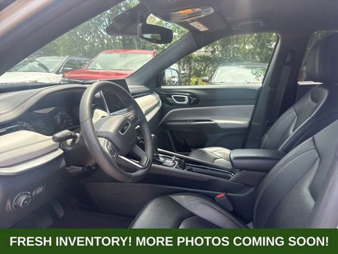 Used 2025 Jeep Compass Limited AWD/4WD image 8