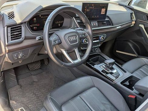 Used 2023 Audi Q5 2.0T Premium Plus w/ Premium Plus Package AWD/4WD image 9