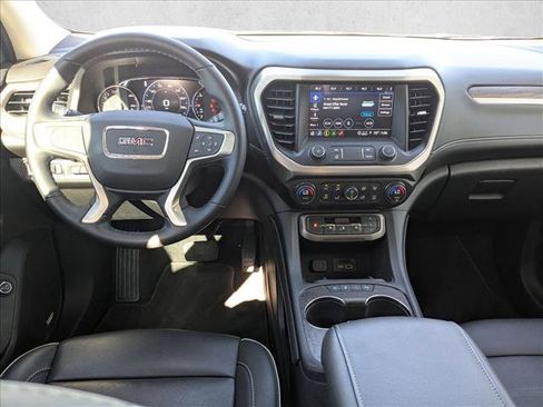 Used 2023 GMC Acadia Denali image 18