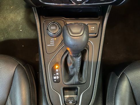 Used 2022 Jeep Cherokee Latitude Lux image 15