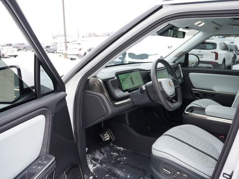 Used 2023 Rivian R1S Adventure image 14