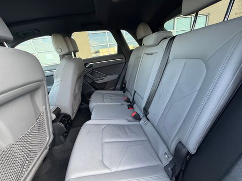 Used 2021 Audi Q3 2.0T Premium Plus w/ Premium Plus Package image 17