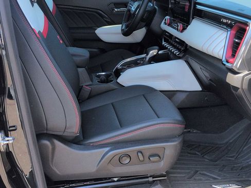 Used 2024 GMC Canyon AT4X AWD/4WD image 24