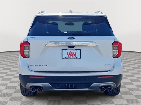 Used 2022 Ford Explorer Platinum w/ Equipment Group 601A image 6