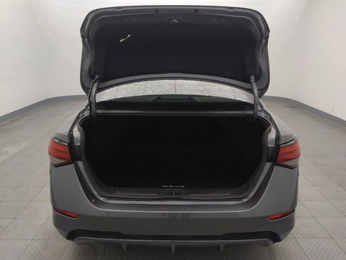 Used 2021 Nissan Sentra SV FWD image 29