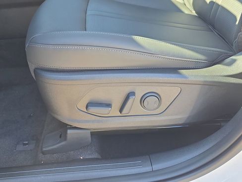 New 2026 Kia Sorento S w/ S Panoramic Sunroof Package FWD image 22