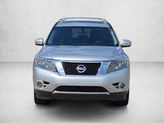 Used 2013 Nissan Pathfinder Platinum w/ Platinum Premium Pkg FWD image 2