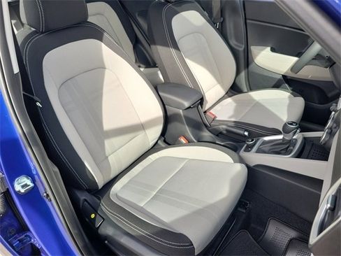 New 2026 Hyundai Venue SEL image 19