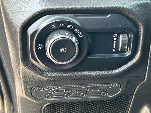 Used 2024 Jeep Wrangler Unlimited Sport AWD/4WD image 20
