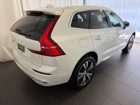 Used 2022 Volvo XC60 T8 Inscription AWD/4WD image 9